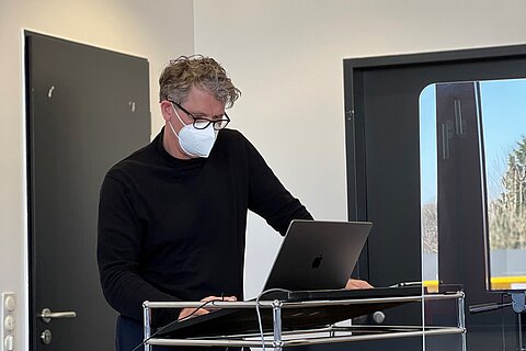 Prof. Gert Trauernicht bei der Visionlabs Abschlusspräsentation  