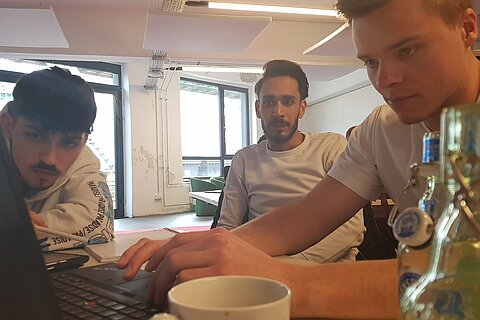 Pitch team at work
