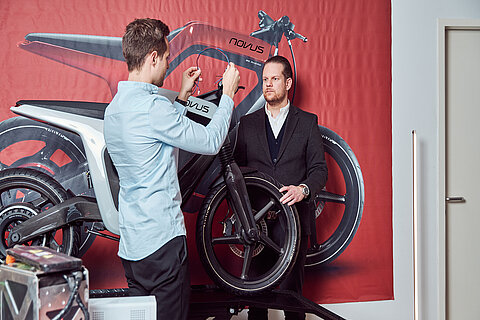 René Renger and Philip Schröder with the Novus e-motorcycle 